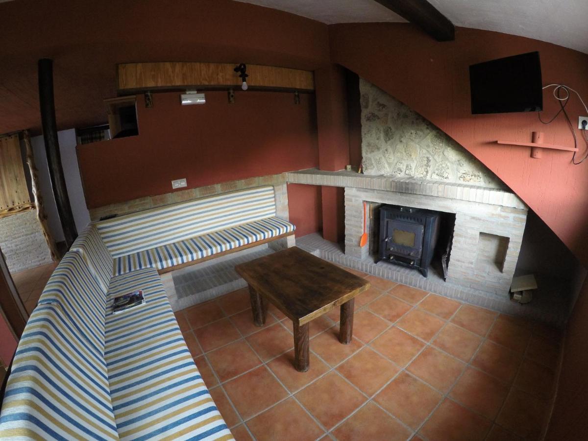 Fuente Del Gamellon Guest House Buenache de la Sierra Exterior foto
