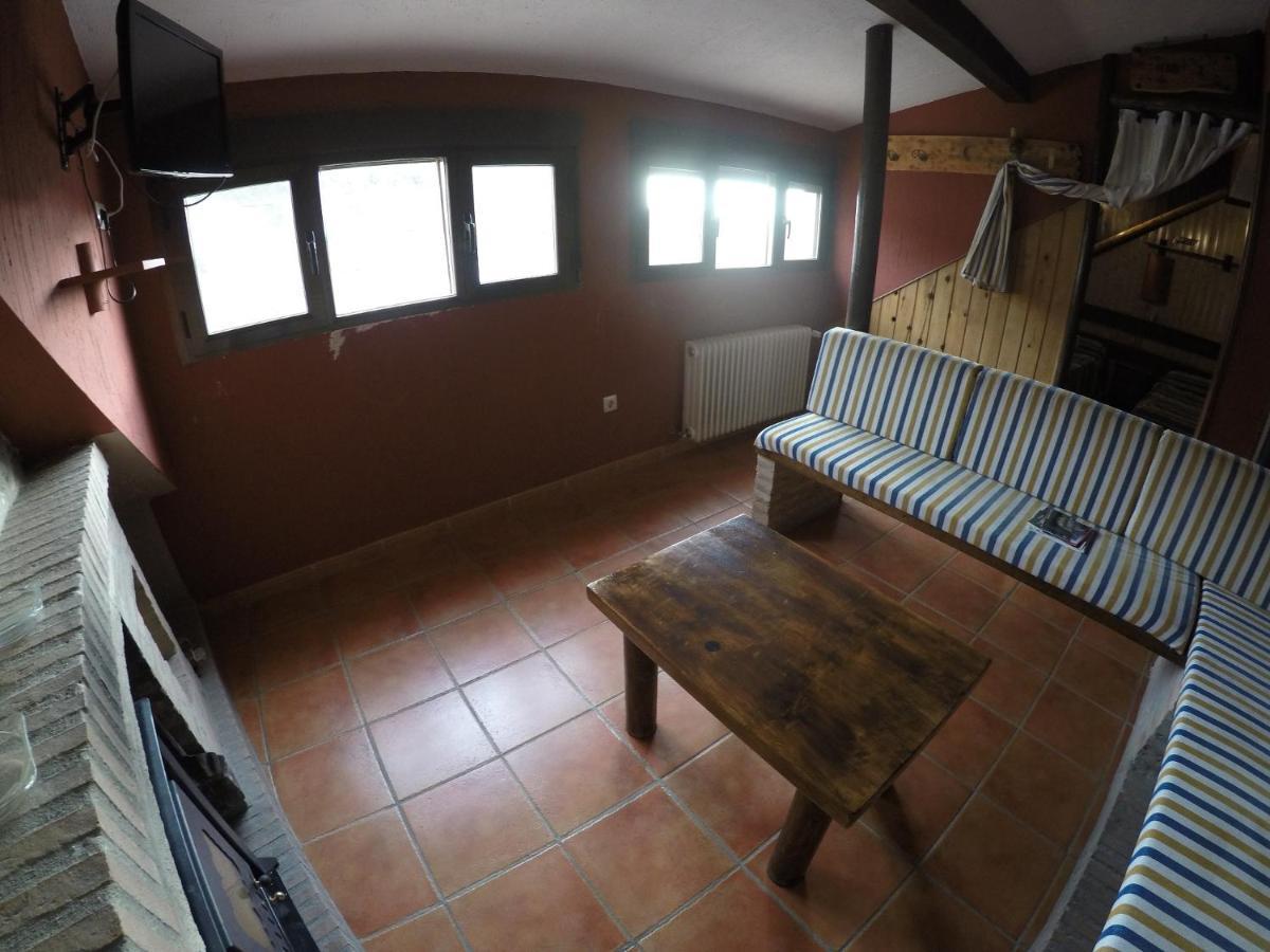 Fuente Del Gamellon Guest House Buenache de la Sierra Exterior foto