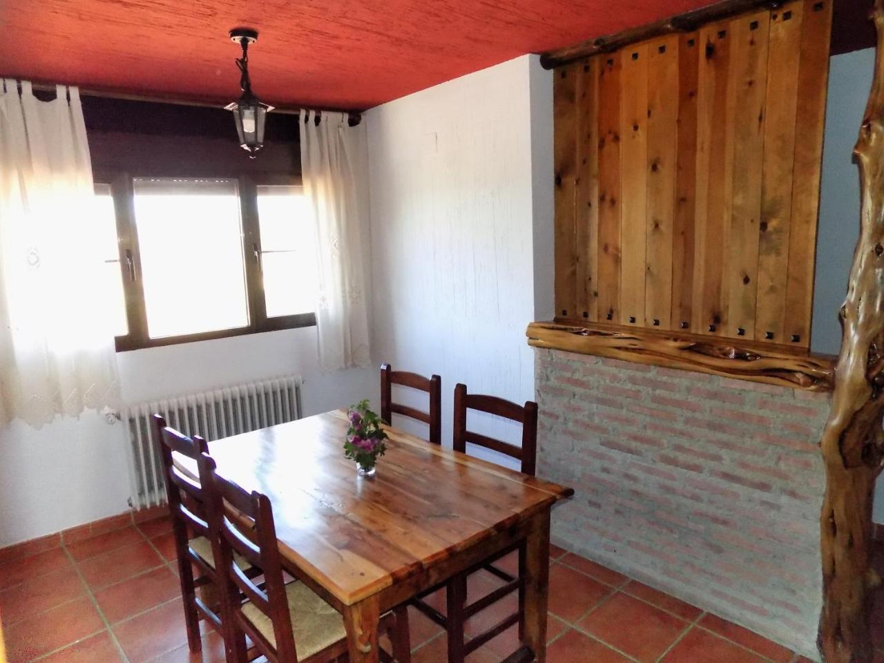 Fuente Del Gamellon Guest House Buenache de la Sierra Exterior foto